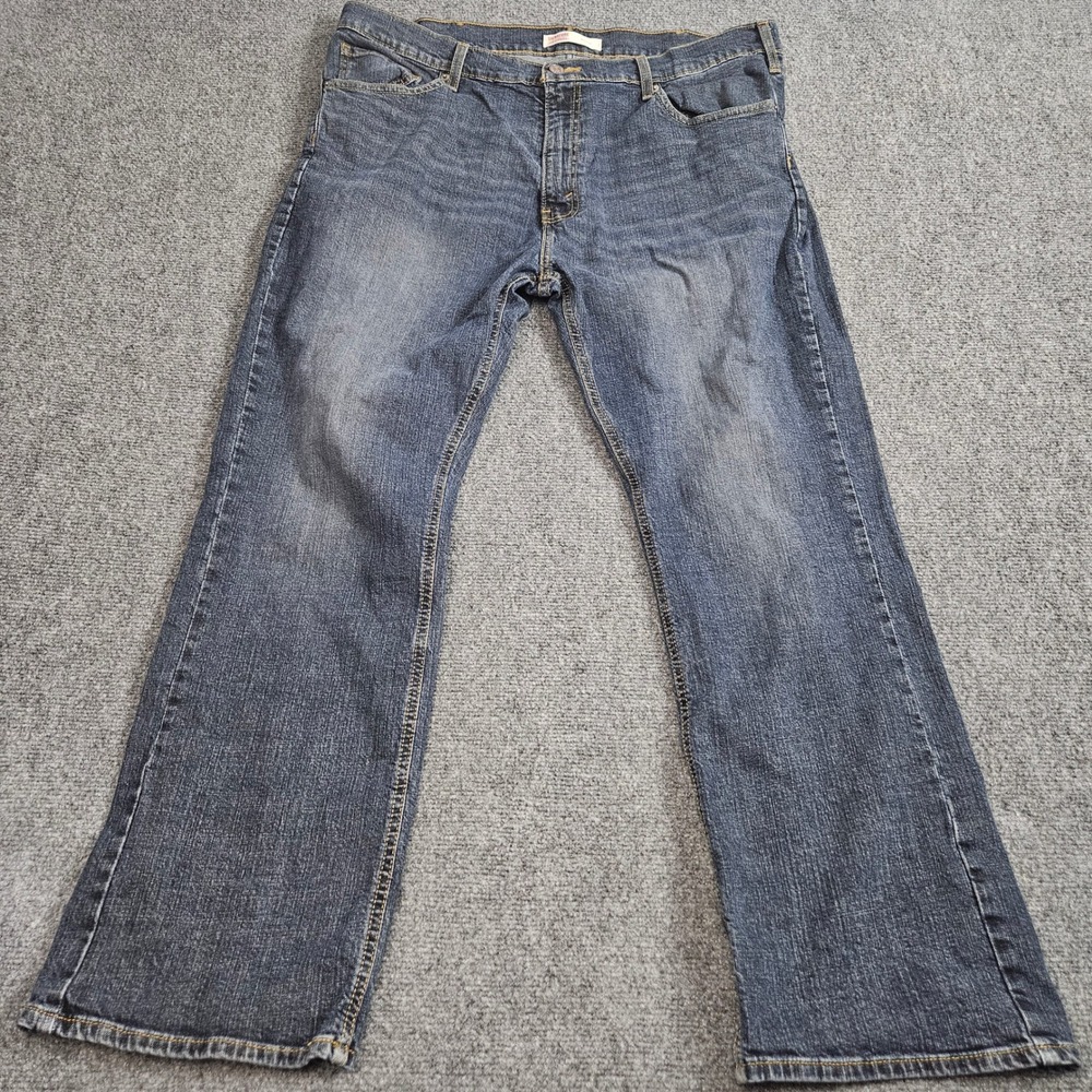 Signature Levi Strauss Bootcut Jeans Medium Wash Denim Classic Everyday Casual